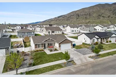 1269 E 500 S, Hyrum, UT 84319 - Photo 5