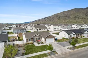 1269 E 500 S, Hyrum, UT 84319 - Photo 5