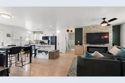 1269 E 500 S, Hyrum, UT 84319 - Photo 21