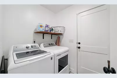 1269 E 500 S, Hyrum, UT 84319 - Photo 17