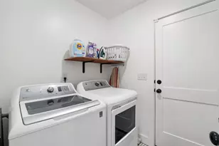 1269 E 500 S, Hyrum, UT 84319 - Photo 17