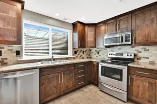 6262 S 2050 E, Uintah, UT 84403 - Photo 31