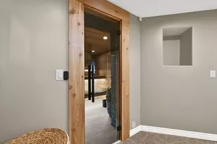 6262 S 2050 E, Uintah, UT 84403 - Photo 37