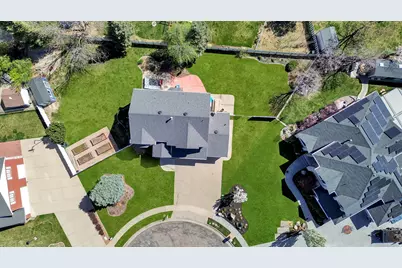 6262 S 2050 E, Uintah, UT 84403 - Photo 45