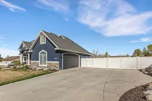 14227 S Arbor Rose Cir, Herriman, UT 84096 - Photo 3