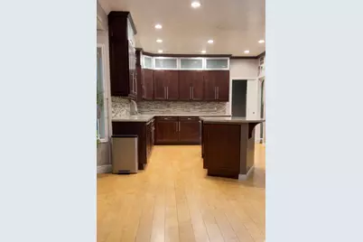 7951 S Sample Cv E, Cottonwood Heights, UT 84093 - Photo 3