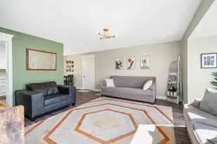 1085 E Grove Creek Dr N, Pleasant Grove, UT 84062 - Photo 13