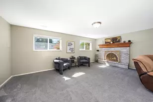 1085 E Grove Creek Dr N, Pleasant Grove, UT 84062 - Photo 7