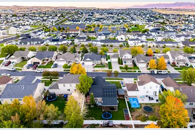 6627 W Valley Oak Dr S, West Jordan, UT 84081 - Photo 49