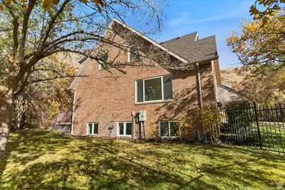 2078 E Spring Oaks Dr N, Springville, UT 84663 - Photo 7