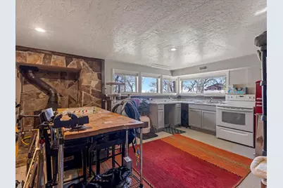 1125 S Custer Ave E, Ogden, UT 84404 - Photo 25