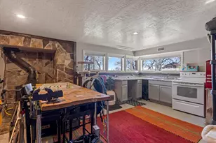 1125 S Custer Ave E, Ogden, UT 84404 - Photo 25