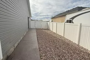 1033 S 100 W, Vernal, UT 84078 - Photo 19