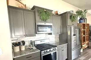 1033 S 100 W, Vernal, UT 84078 - Photo 5