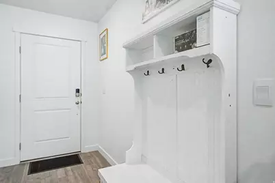 1057 E Dory Boat Rd, Saratoga Springs, UT 84045 - Photo 7