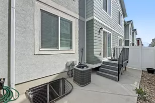 1057 E Dory Boat Rd, Saratoga Springs, UT 84045 - Photo 27