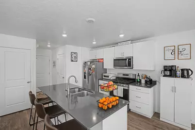 1057 E Dory Boat Rd, Saratoga Springs, UT 84045 - Photo 15