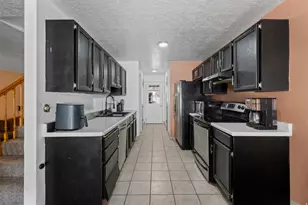 165 W Pheasantbrook Dr S, Centerville, UT 84014 - Photo 5