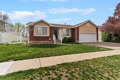 1433 W Pebblecreek Dr, Layton, UT 84041 - Photo 1