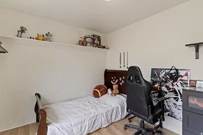 1433 W Pebblecreek Dr, Layton, UT 84041 - Photo 15