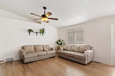 1433 W Pebblecreek Dr, Layton, UT 84041 - Photo 7