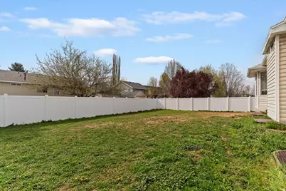1433 W Pebblecreek Dr, Layton, UT 84041 - Photo 19