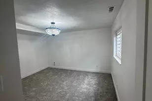 1107 E Brigadoon Ct, Holladay, UT 84117 - Photo 43