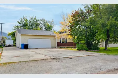 151 S 400 E, Hyrum, UT 84319 - Photo 1