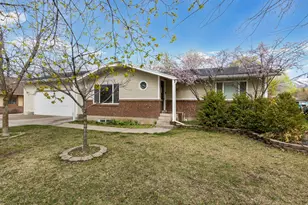 151 S 400 E, Hyrum, UT 84319 - Photo 1