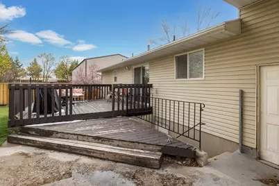 151 S 400 E, Hyrum, UT 84319 - Photo 31