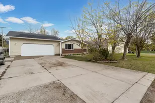 151 S 400 E, Hyrum, UT 84319 - Photo 3
