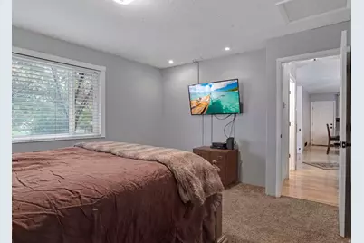 151 S 400 E, Hyrum, UT 84319 - Photo 11