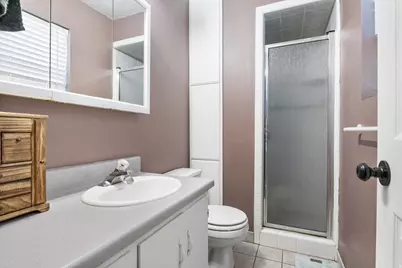 151 S 400 E, Hyrum, UT 84319 - Photo 19