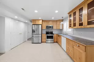 9483 S Overleigh Ct W, South Jordan, UT 84095 - Photo 33