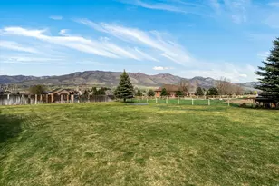 2444 N Sierra Dr, Eden, UT 84310 - Photo 31