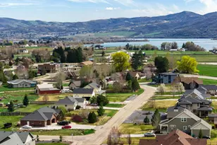 2444 N Sierra Dr, Eden, UT 84310 - Photo 35