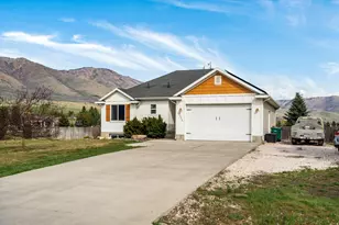 2444 N Sierra Dr, Eden, UT 84310 - Photo 45