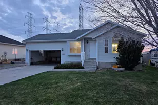 2023 N 1615 W, Clinton, UT 84015 - Photo 37