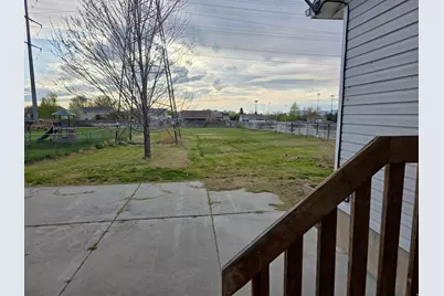 2023 N 1615 W, Clinton, UT 84015 - Photo 35