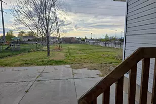 2023 N 1615 W, Clinton, UT 84015 - Photo 35