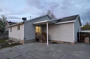 2023 N 1615 W, Clinton, UT 84015 - Photo 41