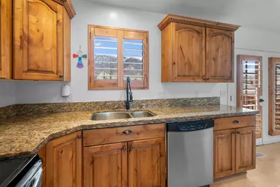 11037 S Robinson Cir E, Sandy, UT 84092 - Photo 11