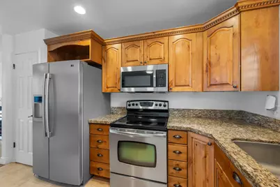 11037 S Robinson Cir E, Sandy, UT 84092 - Photo 9