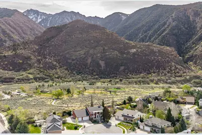 2676 E Hill Climb Cir S, Sandy, UT 84092 - Photo 87