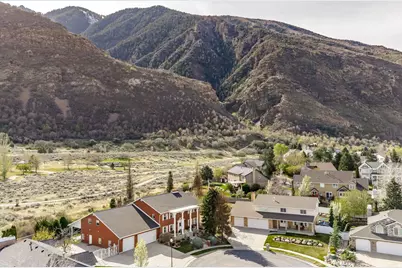 2676 E Hill Climb Cir S, Sandy, UT 84092 - Photo 33