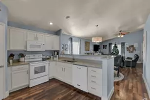 10541 S Juniper Hills Dr, South Jordan, UT 84009 - Photo 3