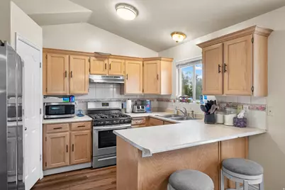 1357 S 2950 E, Spanish Fork, UT 84660 - Photo 11