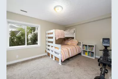 341 W 600 N, Lindon, UT 84042 - Photo 17