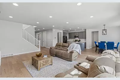 3233 W 2500 N, Clinton, UT 84015 - Photo 7