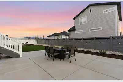 3233 W 2500 N, Clinton, UT 84015 - Photo 27